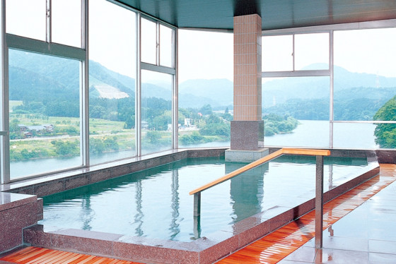 翠玉の湯 佐取館