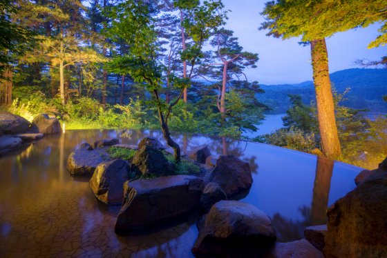 ひばらみの湯［夜］男性浴場