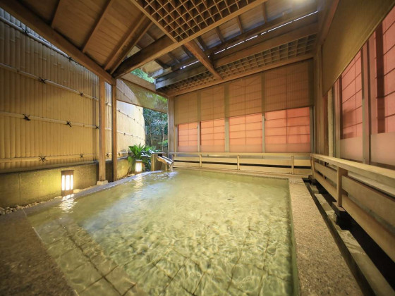 ホテル暖香園